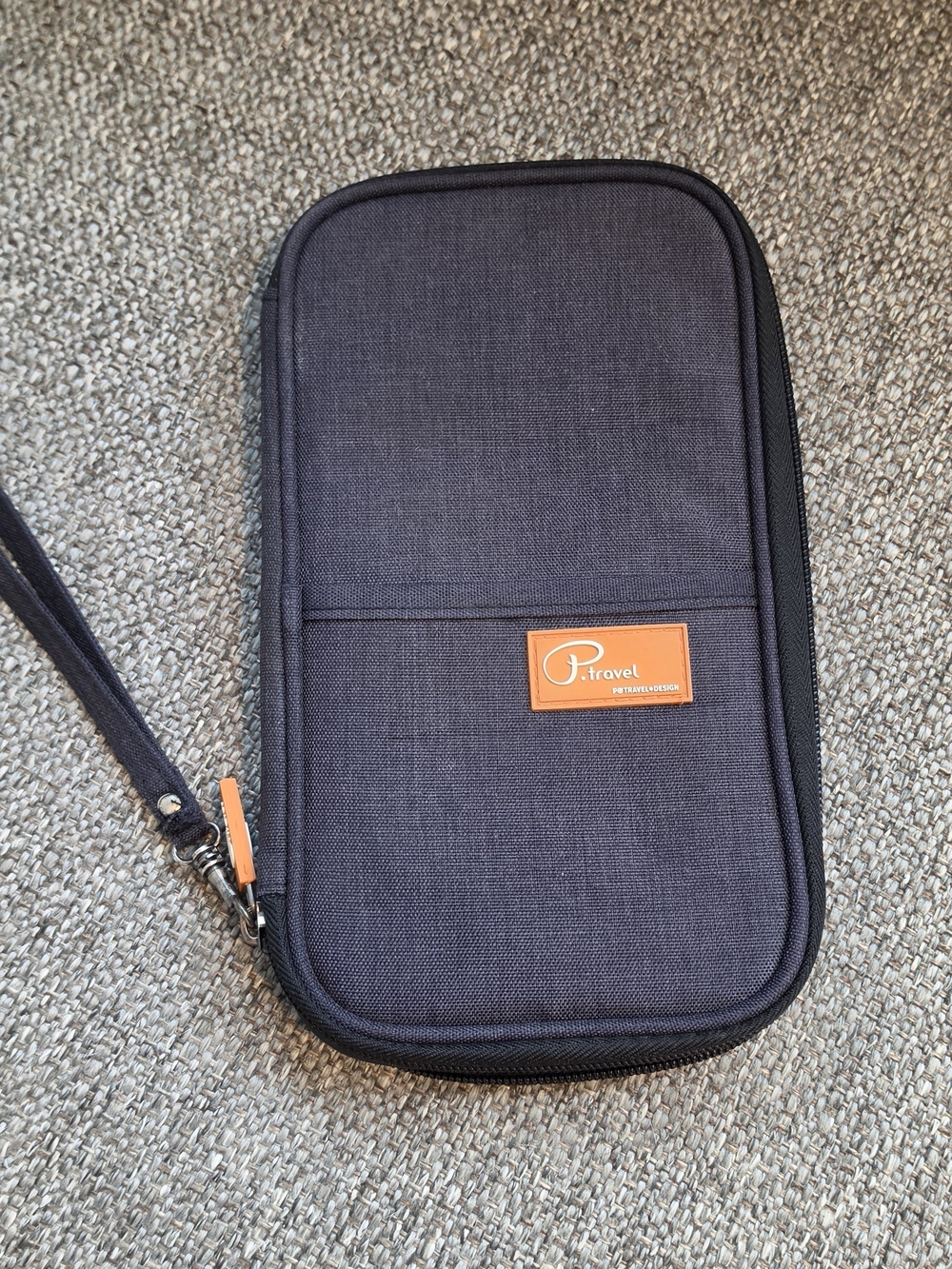 ravel Men’s Navy Travel Organizer Wallet